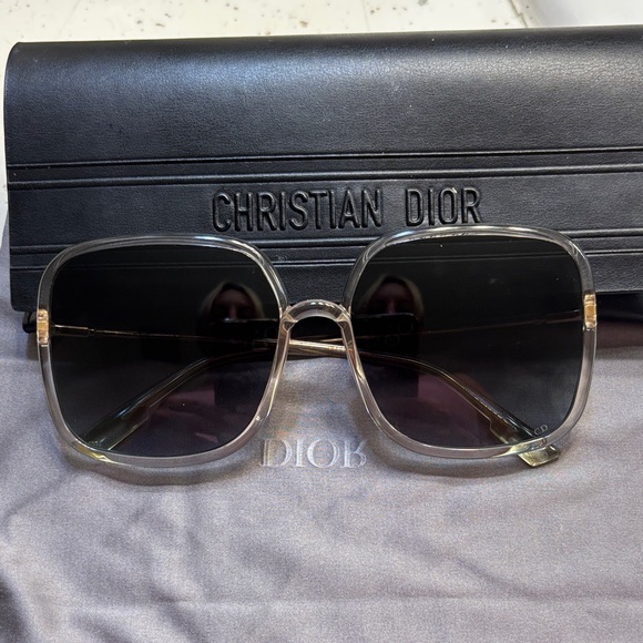Dior Black Sunglasses Case - Picture 1 of 7